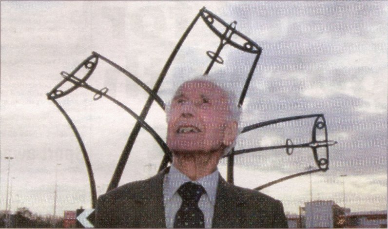 Alex Henshaw MBE & Sentinel